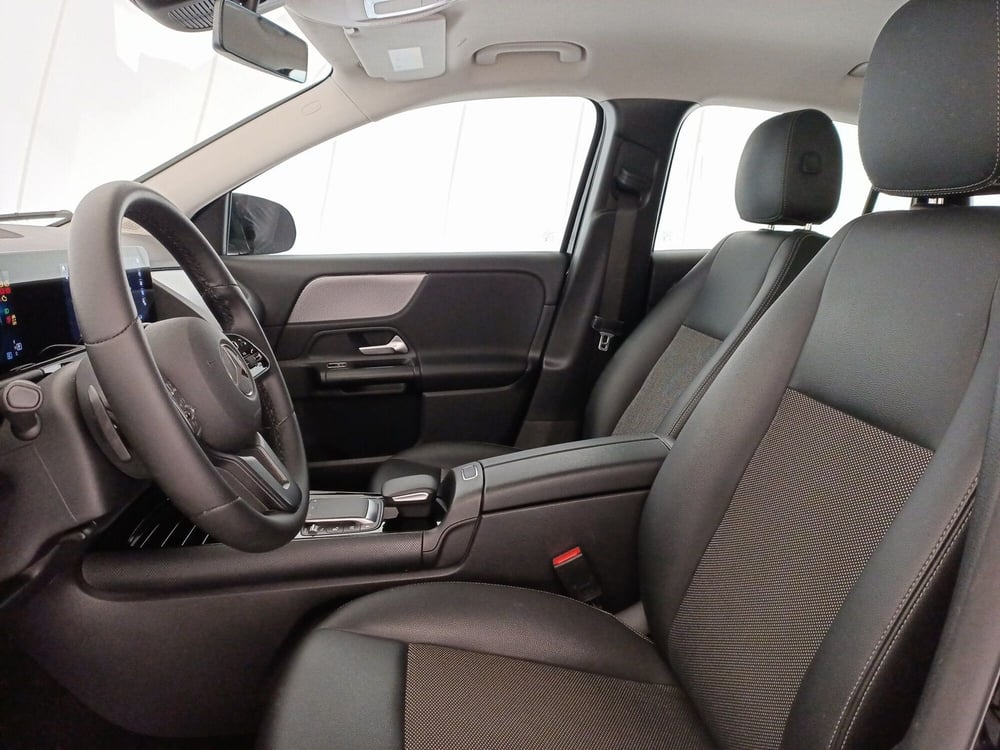 Mercedes-Benz GLA SUV usata a Bari (6)