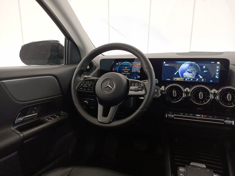 Mercedes-Benz GLA SUV usata a Bari (9)