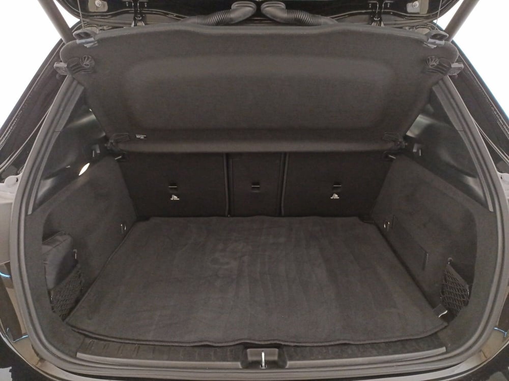 Mercedes-Benz GLA SUV usata a Bari (12)
