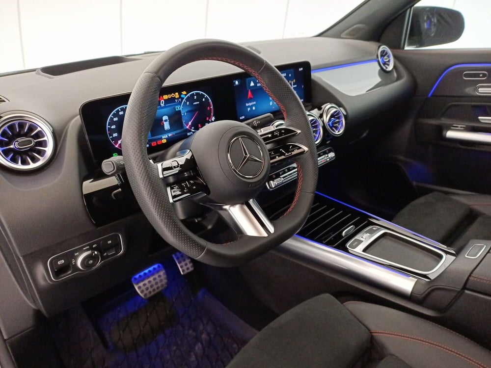 Mercedes-Benz GLA SUV usata a Bari (5)