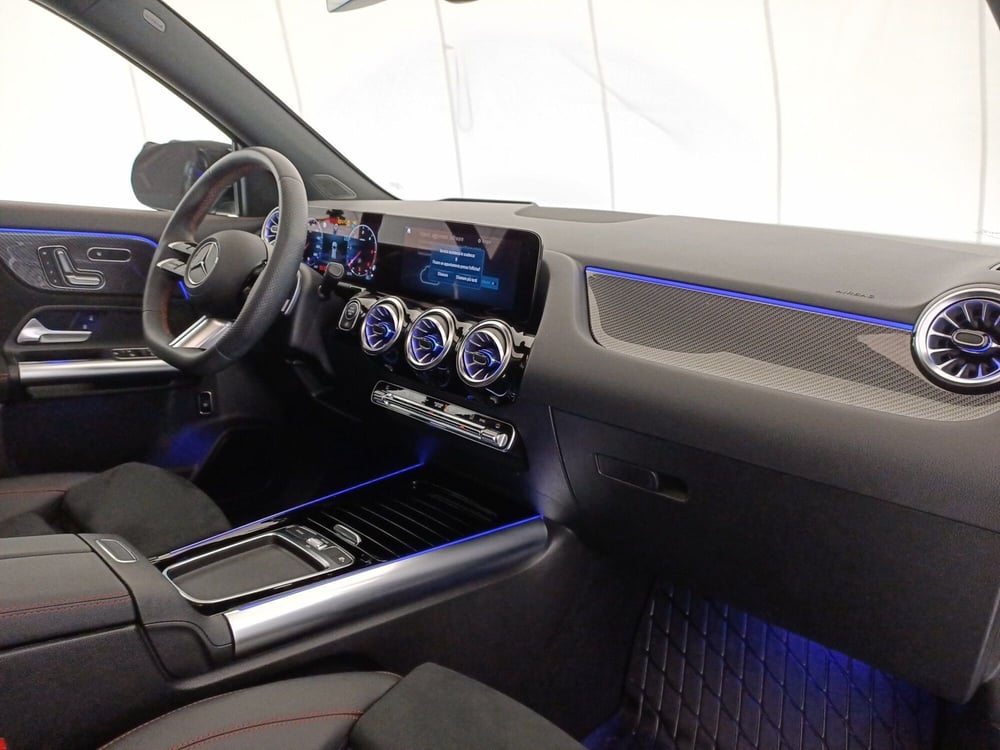 Mercedes-Benz GLA SUV usata a Bari (7)
