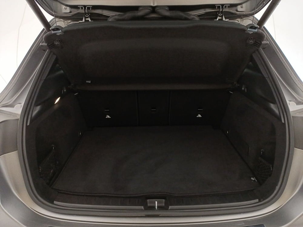 Mercedes-Benz GLA SUV usata a Bari (13)