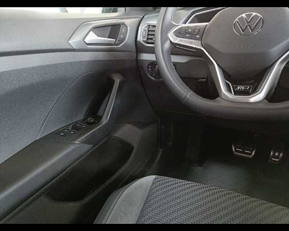 Volkswagen T-Cross usata a Roma (14)
