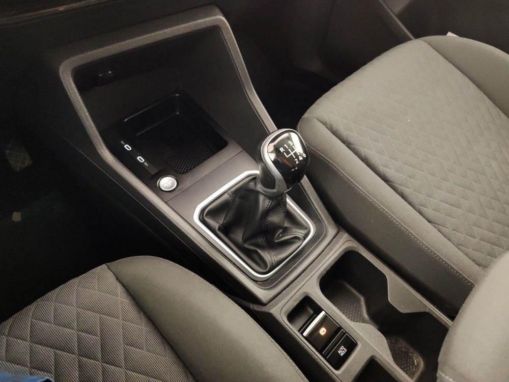 Volkswagen Caddy usata a Massa-Carrara (11)