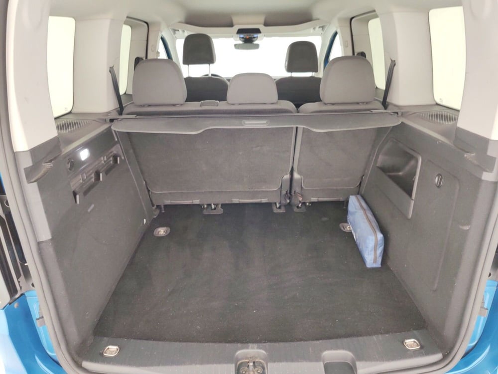 Volkswagen Caddy usata a Massa-Carrara (16)