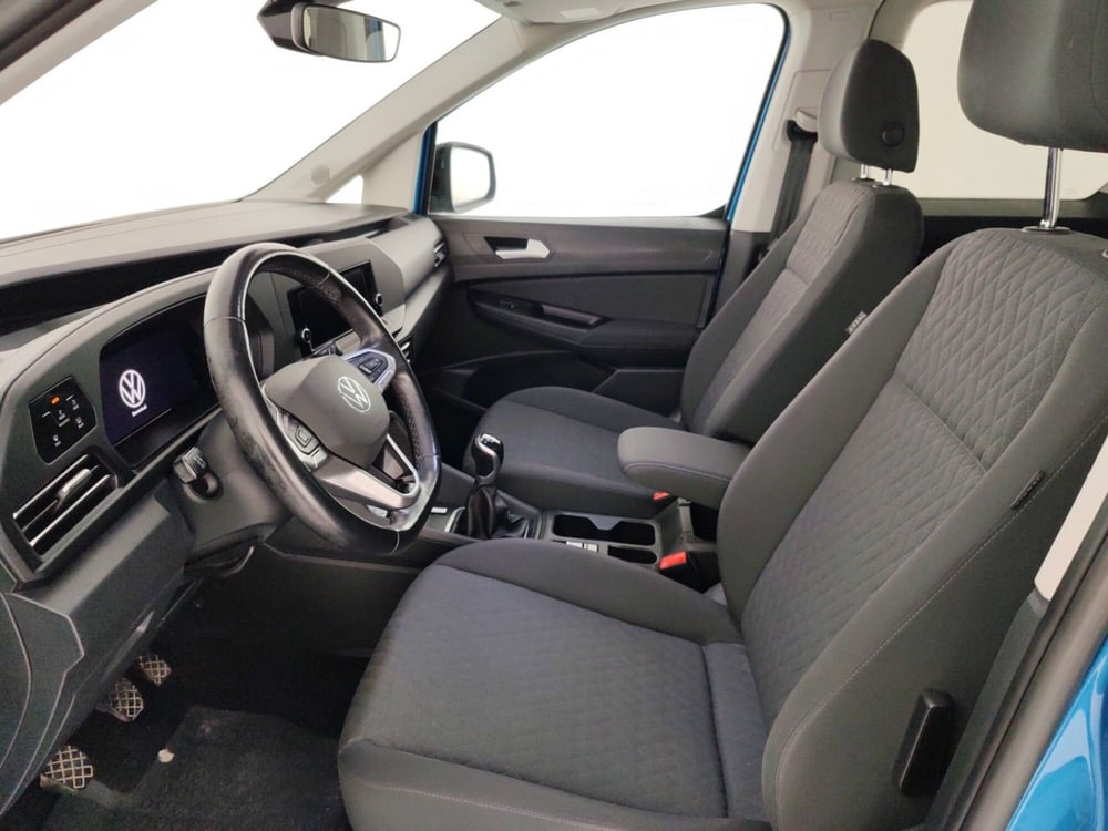 Volkswagen Caddy usata a Massa-Carrara (7)