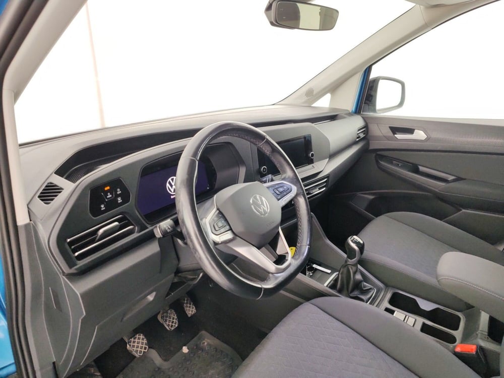 Volkswagen Caddy usata a Massa-Carrara (8)