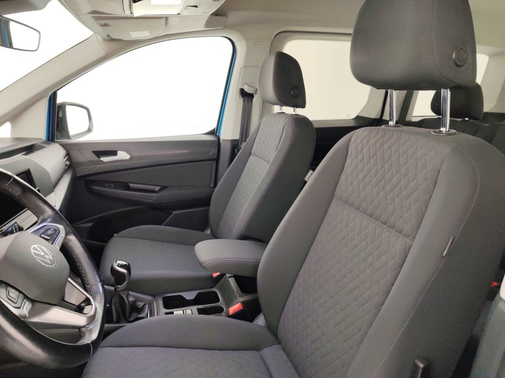 Volkswagen Caddy usata a Massa-Carrara (9)
