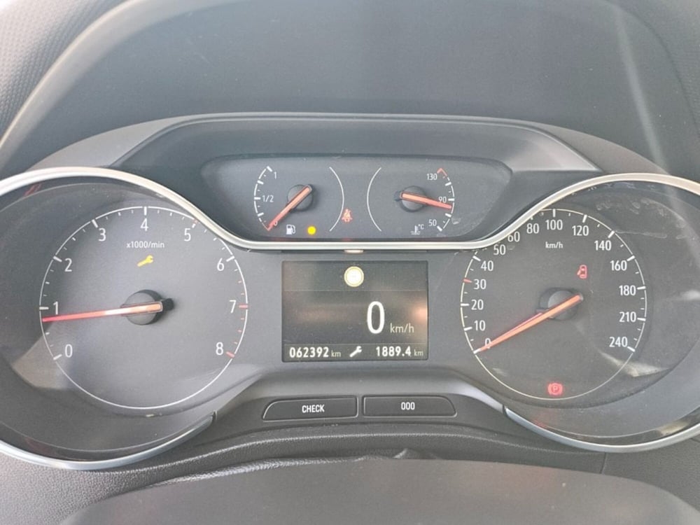 Opel Crossland usata a Foggia (11)