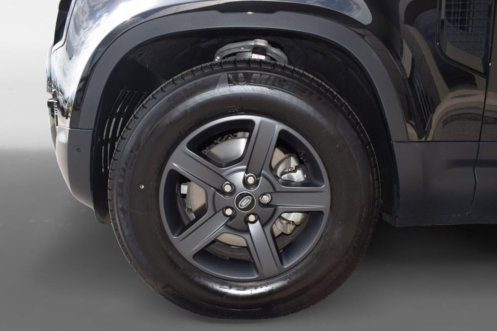 Land Rover Defender usata a Cuneo (9)