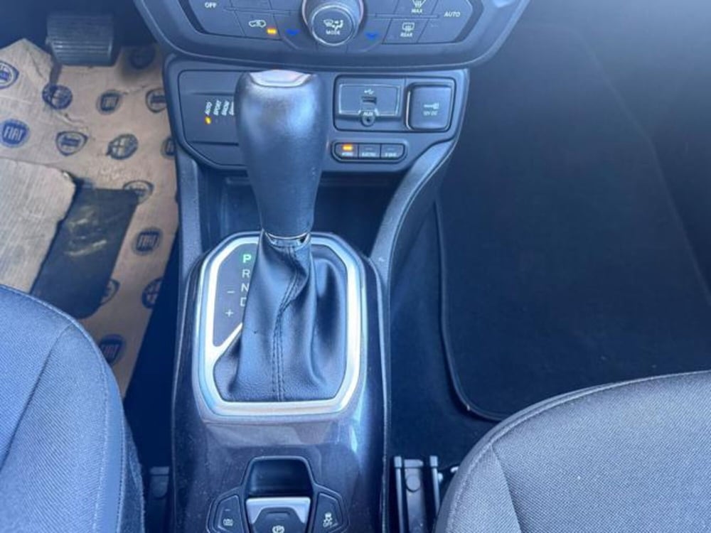 Jeep Renegade usata a Brescia (19)