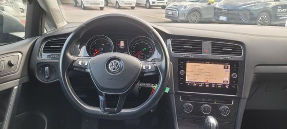 Volkswagen Golf usata a Napoli (8)