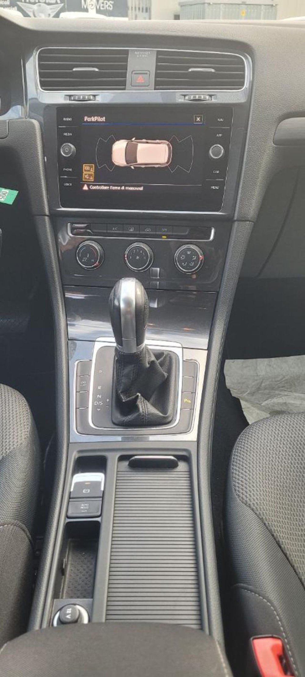 Volkswagen Golf usata a Napoli (9)