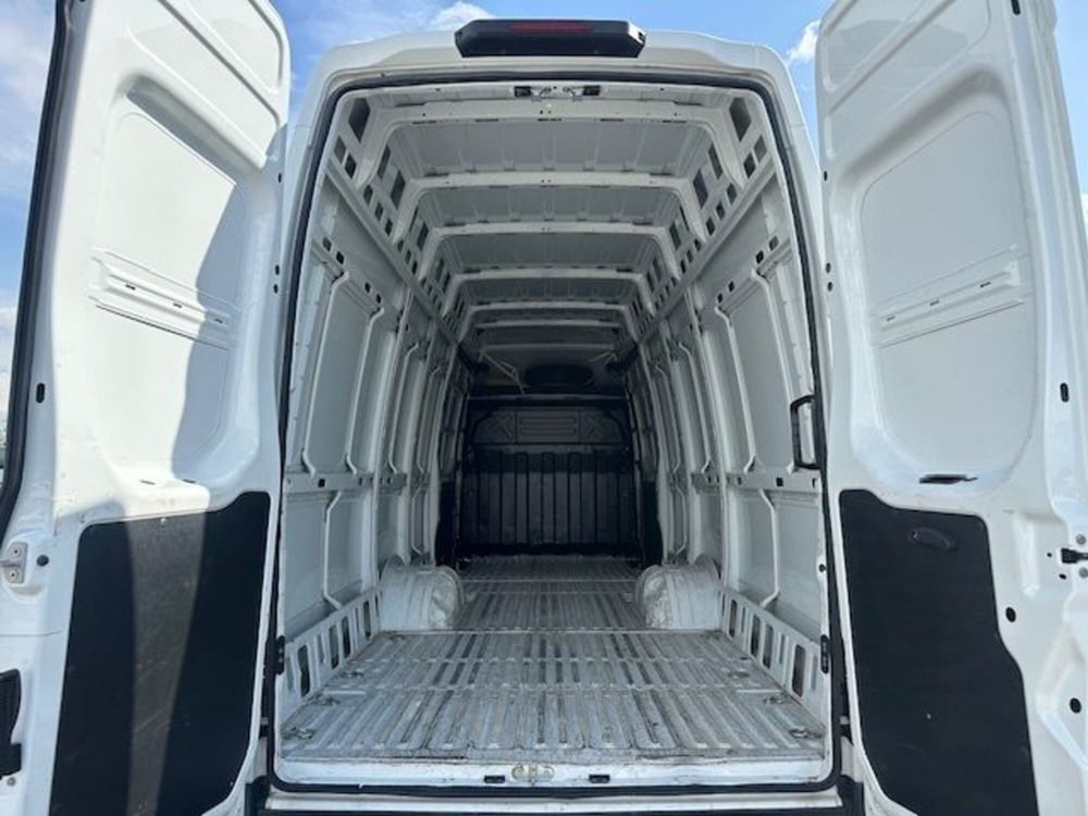 Iveco Daily Furgone usata a Prato (12)