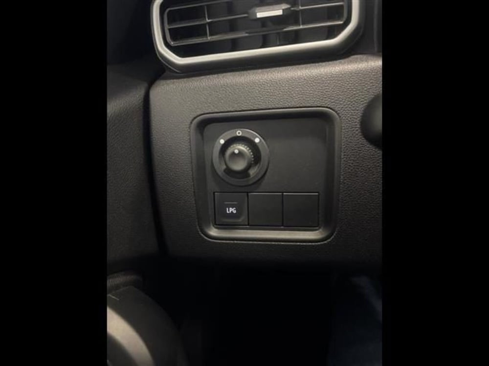 Dacia Duster usata a Siena (5)