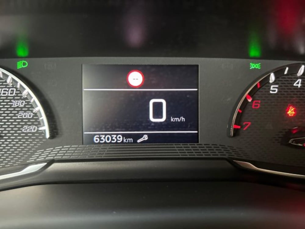 Peugeot 2008 usata a Modena (13)