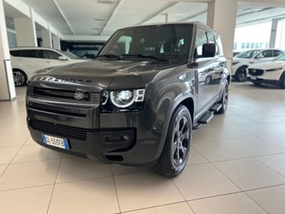 Land Rover Defender 110 3.0d i6 mhev X-Dynamic SE awd 200cv auto del 2022 usata a Modena