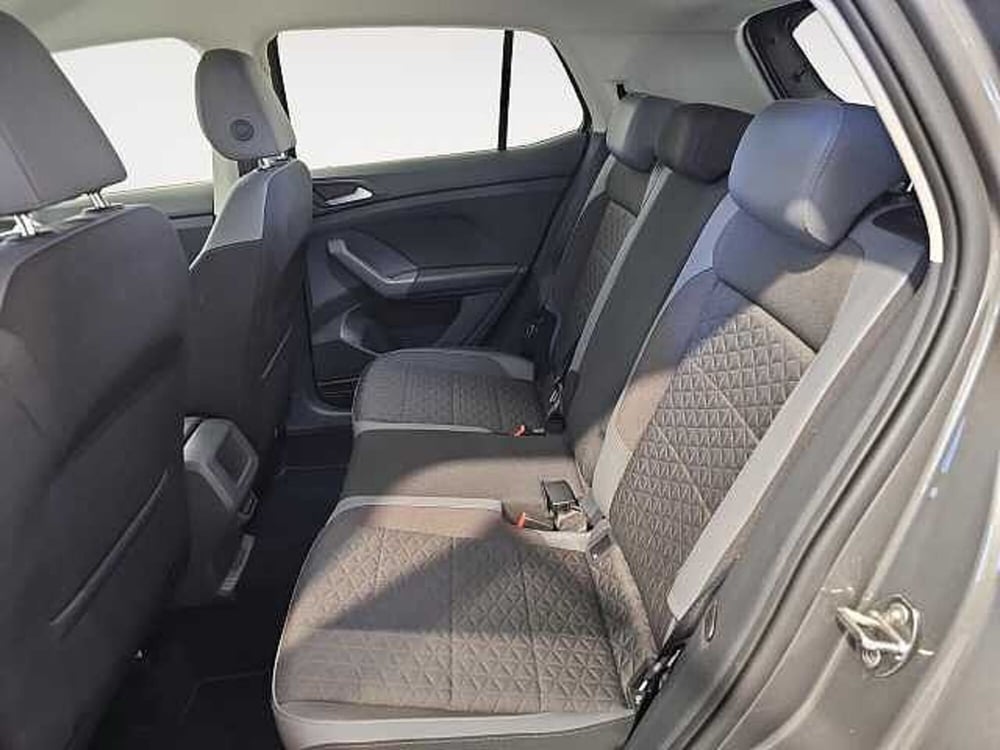 Volkswagen T-Cross usata a Lecco (10)