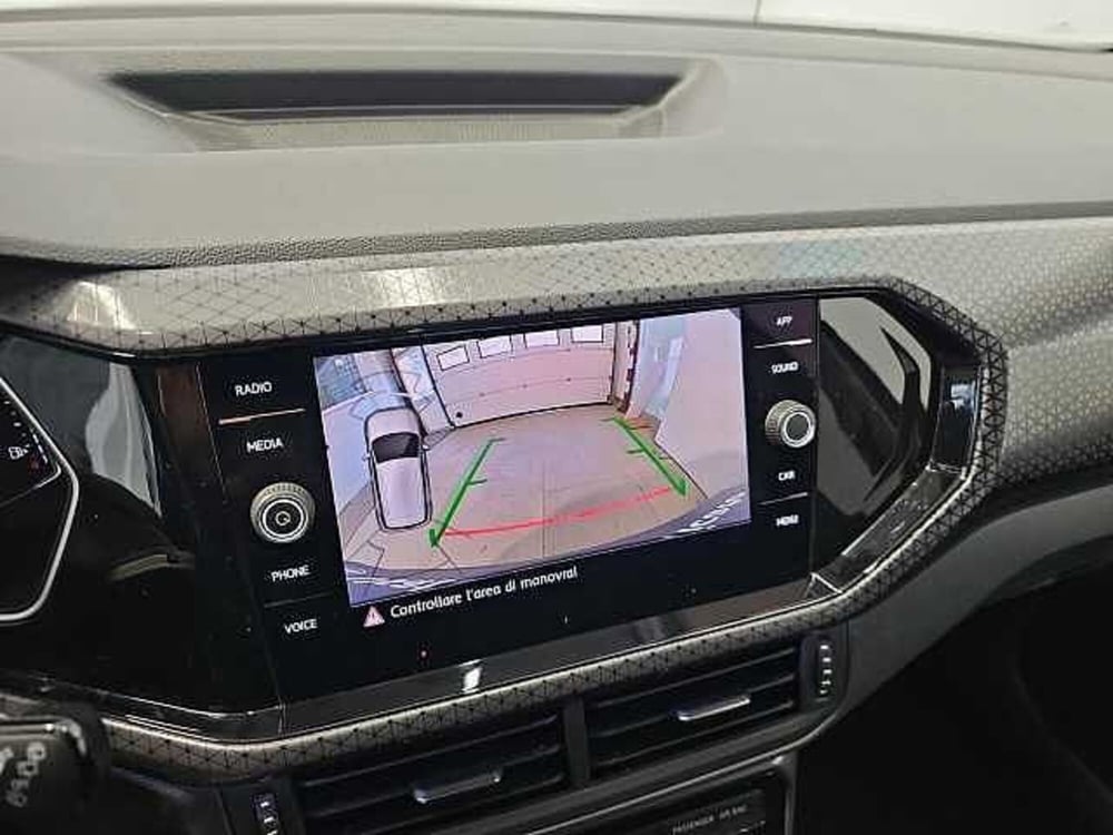 Volkswagen T-Cross usata a Lecco (16)
