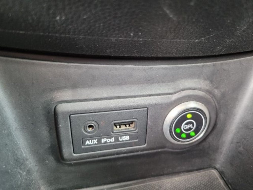 Kia Venga usata a Bologna (14)