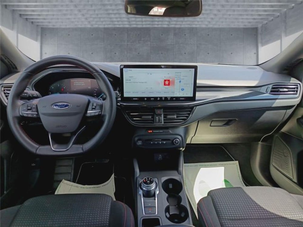 Ford Focus Station Wagon usata a Bari (13)