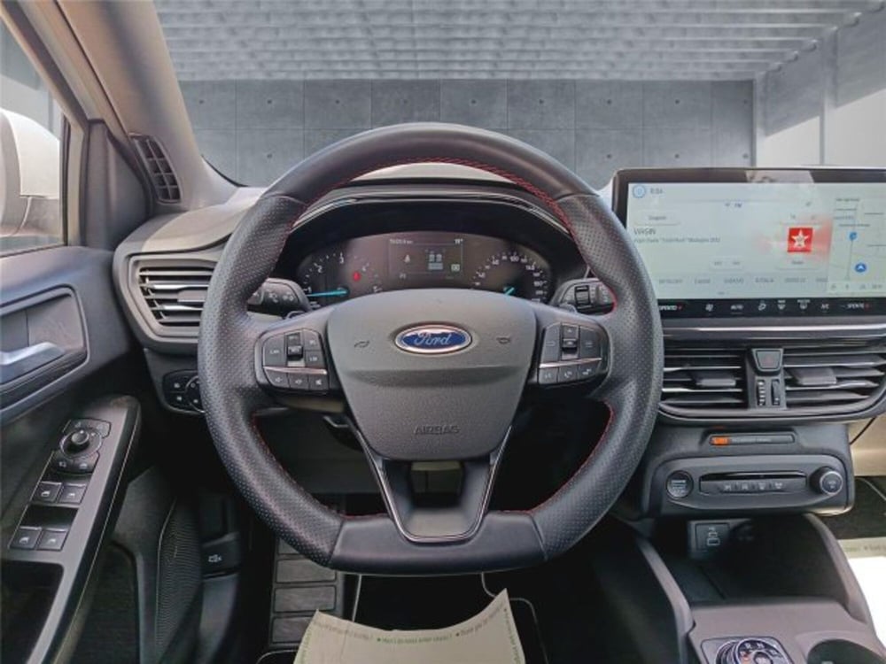 Ford Focus Station Wagon usata a Bari (14)