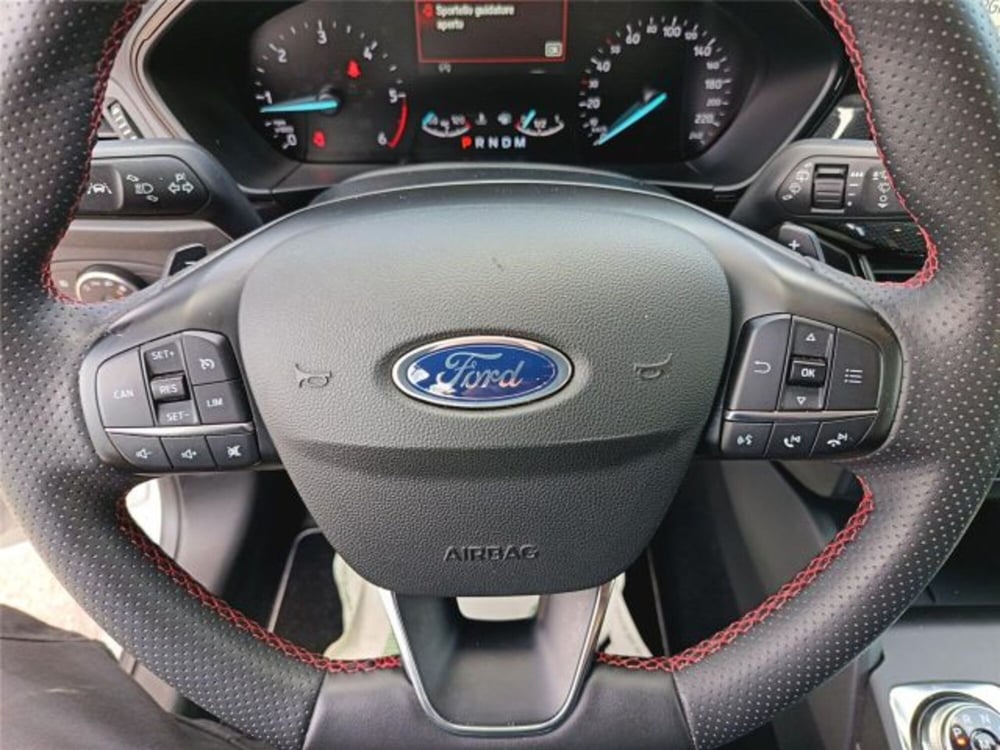 Ford Focus Station Wagon usata a Bari (15)