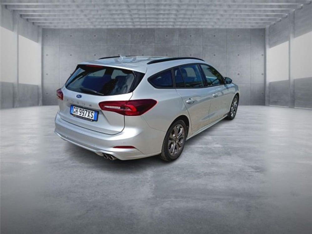 Ford Focus Station Wagon usata a Bari (6)