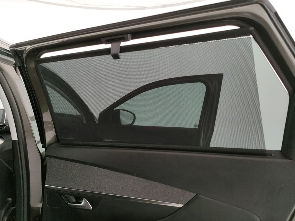 Peugeot 5008 nuova a Caserta (13)