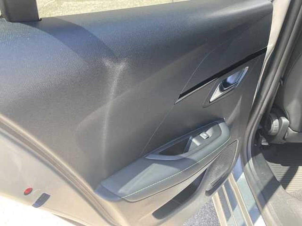 Peugeot 208 usata a Messina (12)