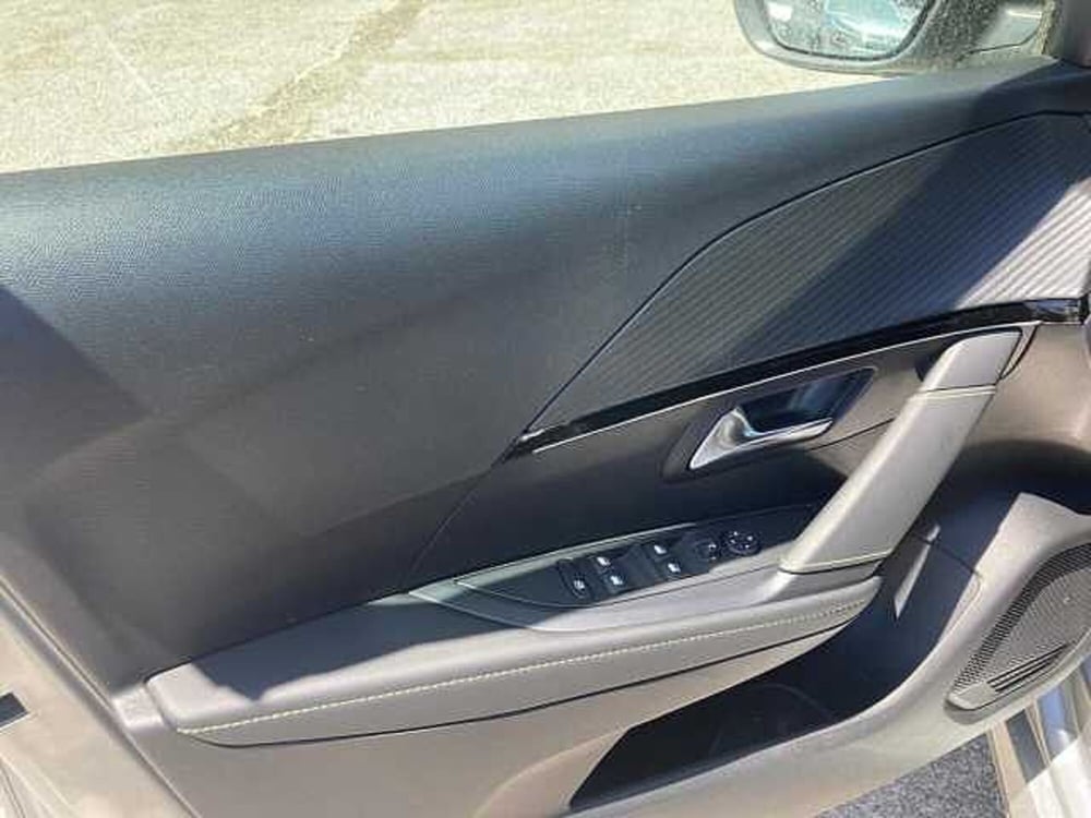 Peugeot 208 usata a Messina (13)