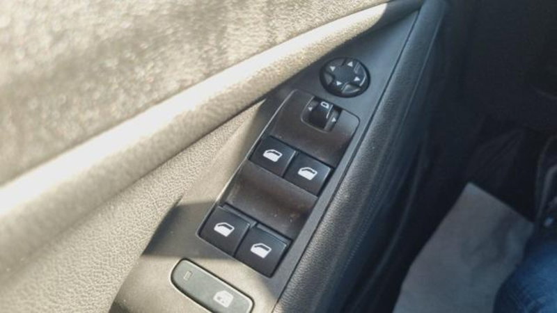 Opel Crossland usata a Savona (10)