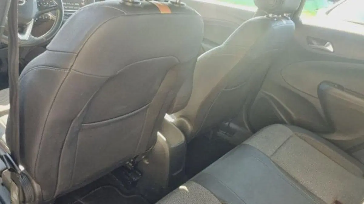 Opel Crossland usata a Savona (16)