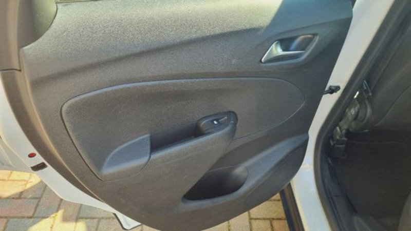 Opel Crossland usata a Savona (17)