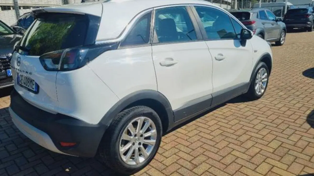 Opel Crossland usata a Savona (4)