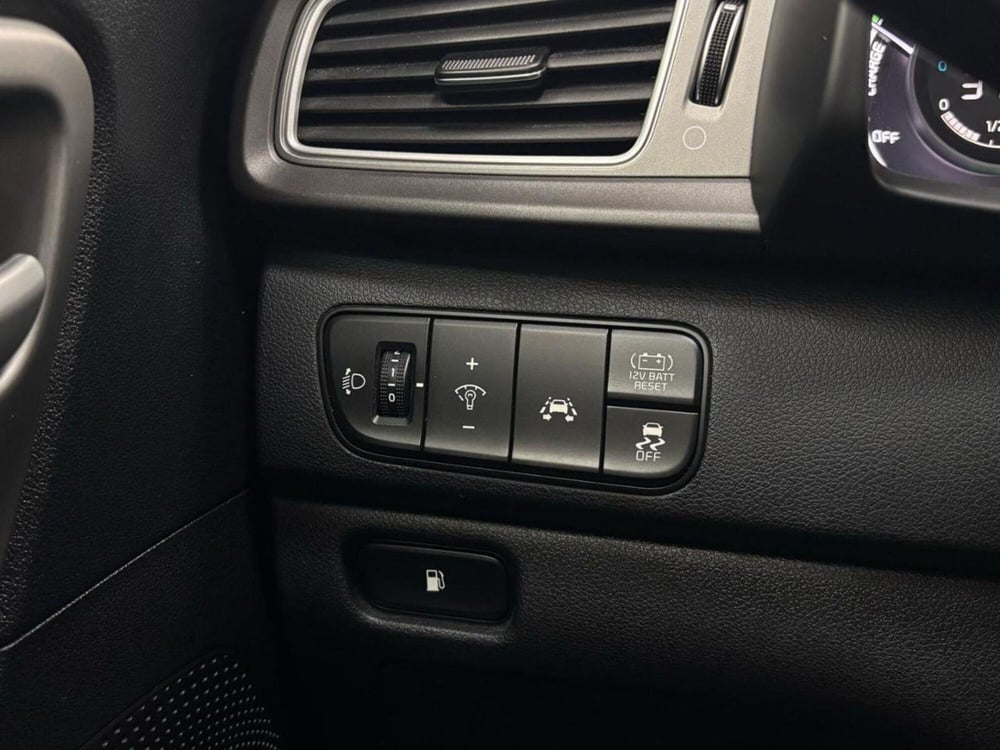 Kia Niro usata a Como (11)