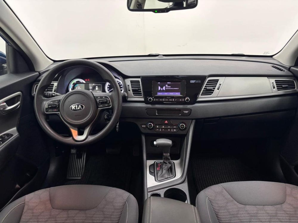 Kia Niro usata a Como (4)
