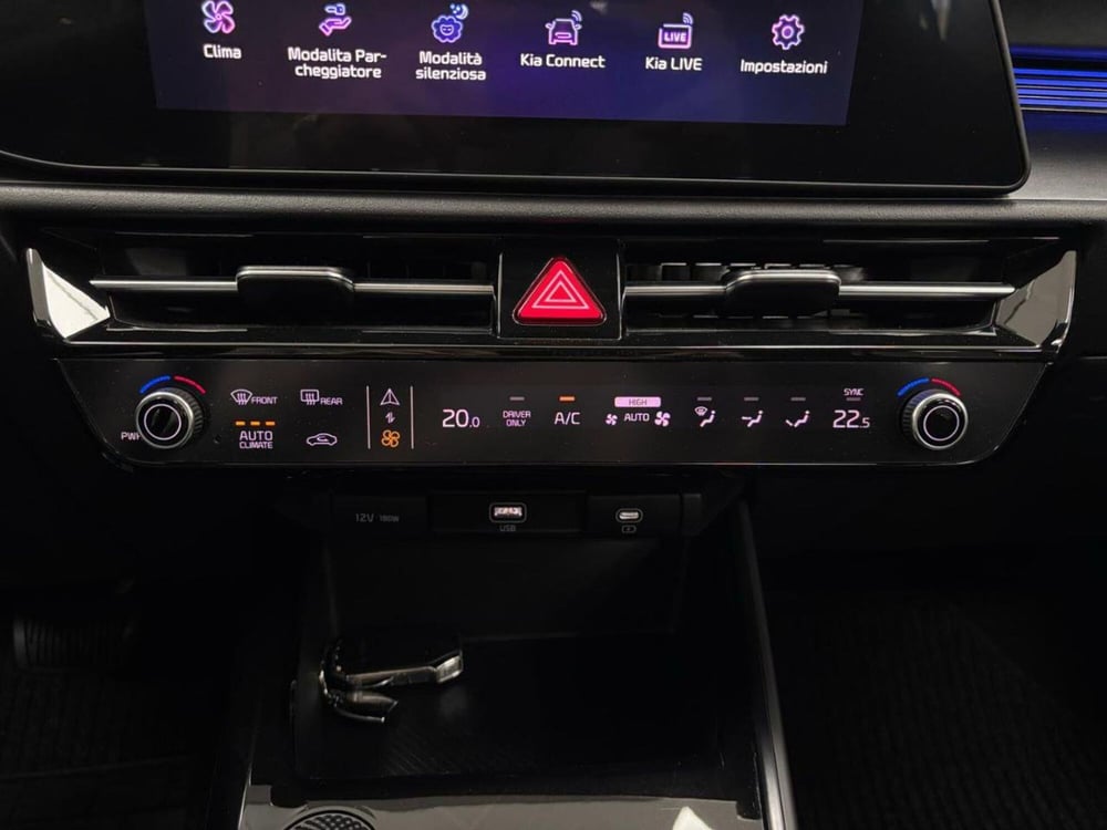 Kia Niro usata a Como (19)