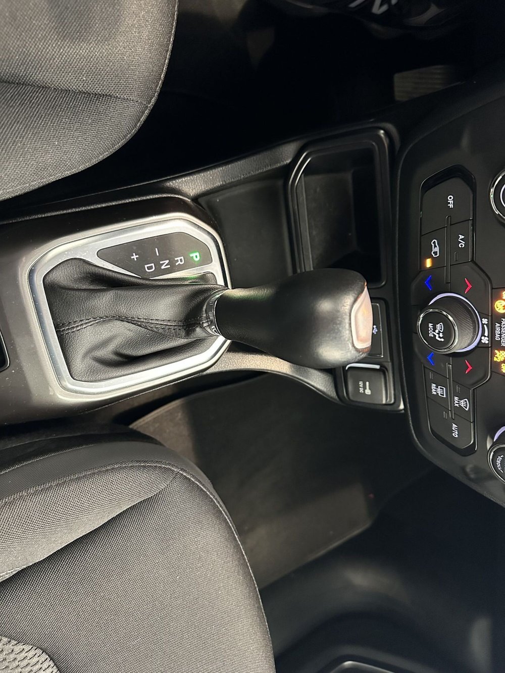 Jeep Renegade usata a Latina (19)