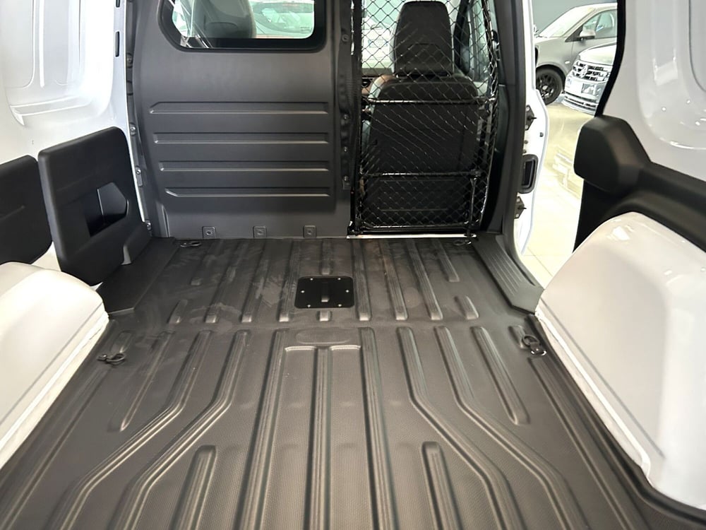 Nissan Townstar nuova a Ferrara (13)