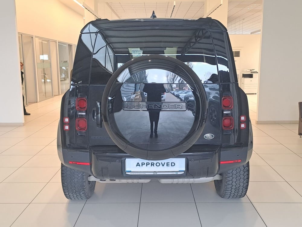 Land Rover Defender usata a Pavia (7)