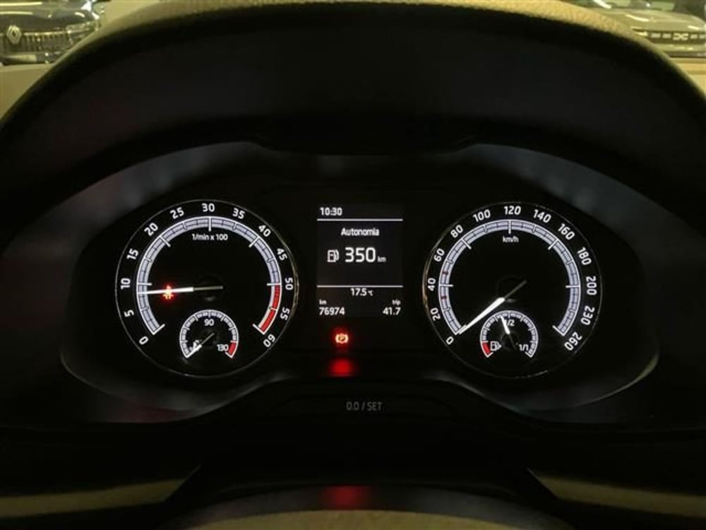 Skoda Karoq usata a Como (15)