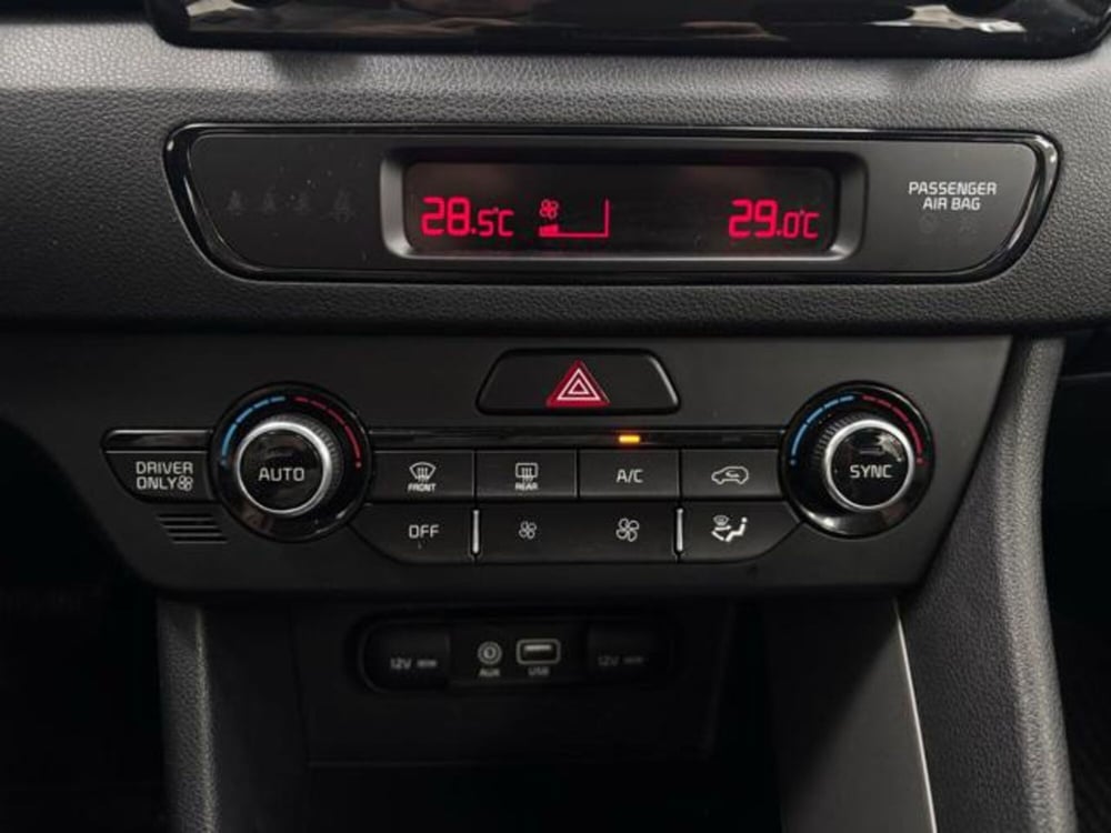 Kia Niro usata a Como (14)