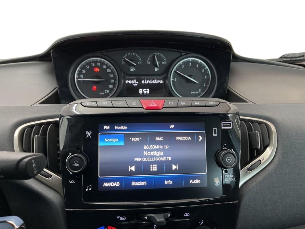 Lancia Ypsilon usata a Torino (13)