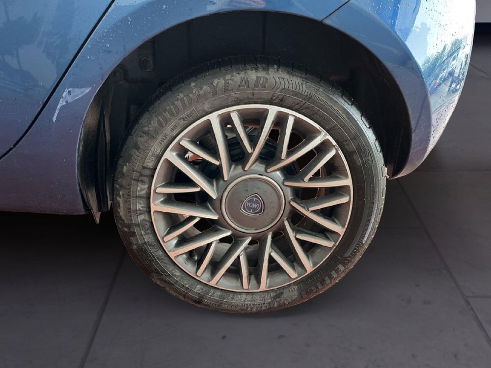 Lancia Ypsilon usata a Torino (8)