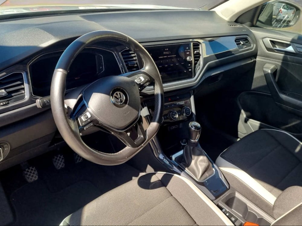 Volkswagen T-Roc usata a Livorno (6)