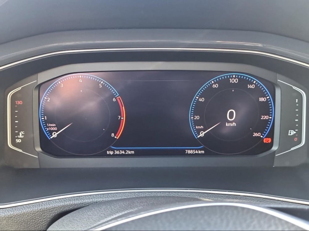 Volkswagen T-Roc usata a Livorno (7)