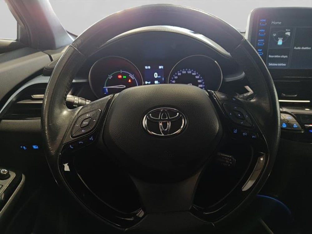Toyota Toyota C-HR usata a Genova (14)