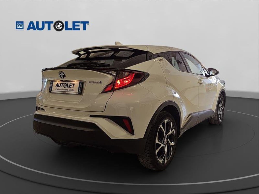 Toyota Toyota C-HR usata a Genova (7)