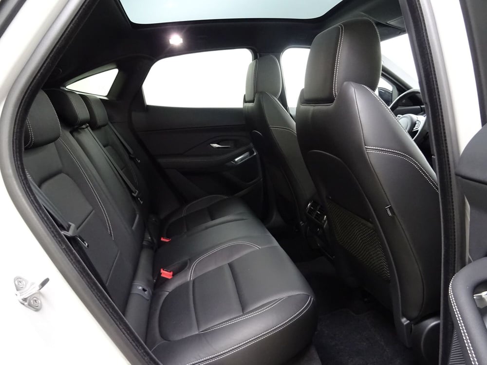 Jaguar E-Pace usata a Como (5)